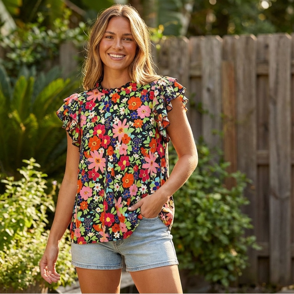 NWOT Haptics Floral Ruffle-Sleeve Blouse